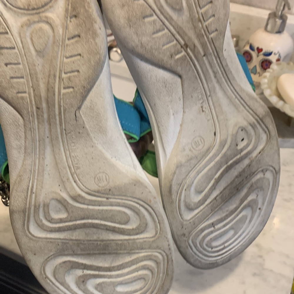 Memory foam flip flops - Picture 7 of 10
